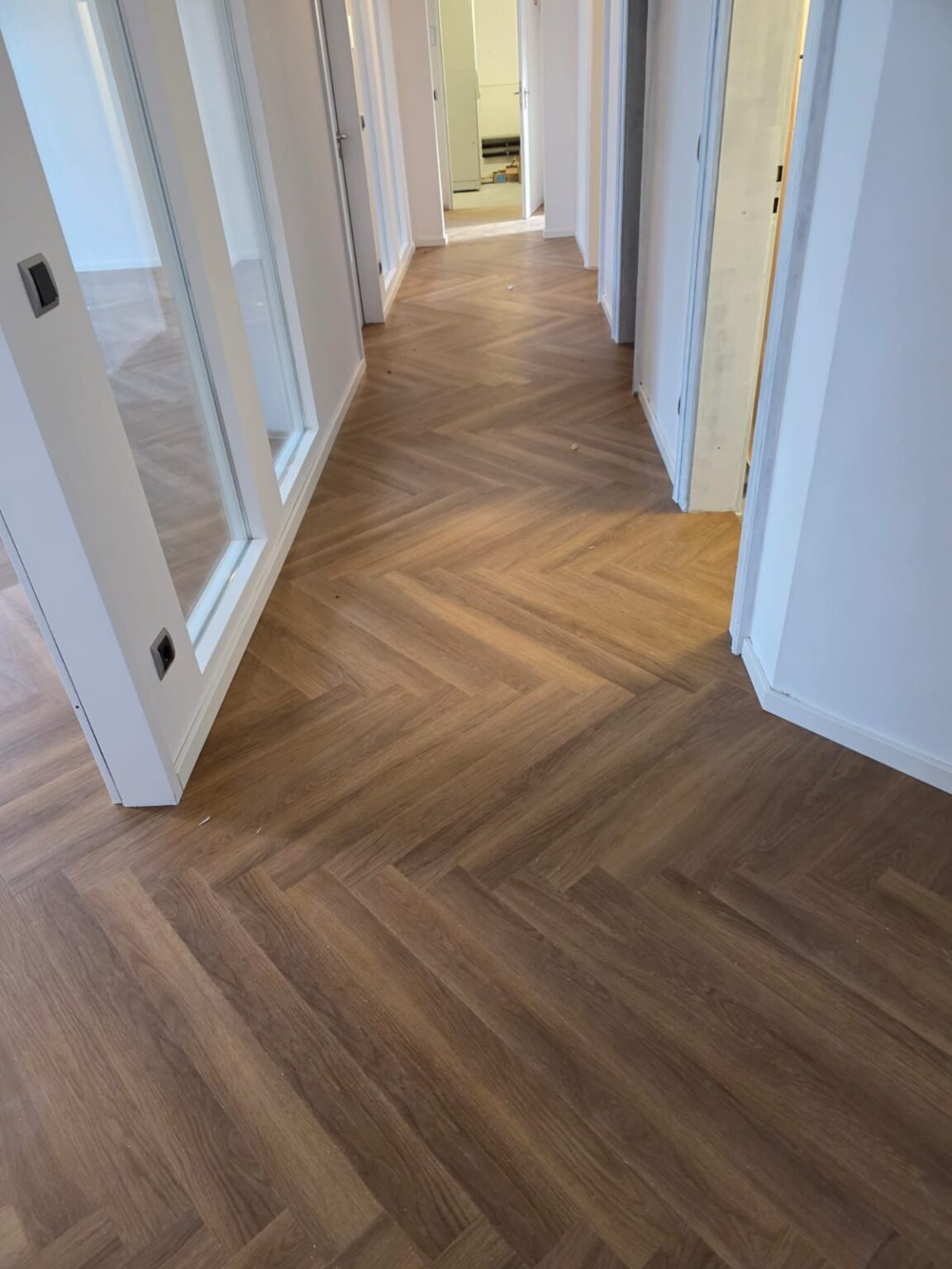 Visgraat pvc kantoor